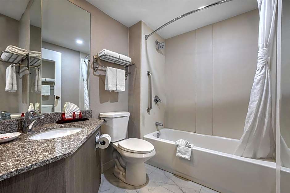 SureStay Plus Hotel by Best Western Chicago Lombard