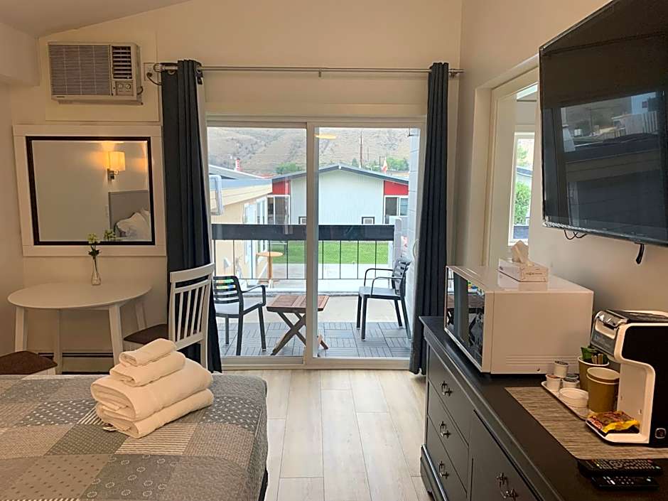 Destination Inn Cache Creek