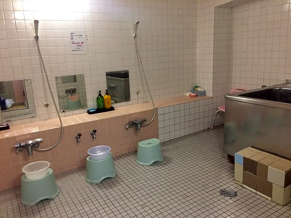 Shochikubai Hostel No.3 - Men Only