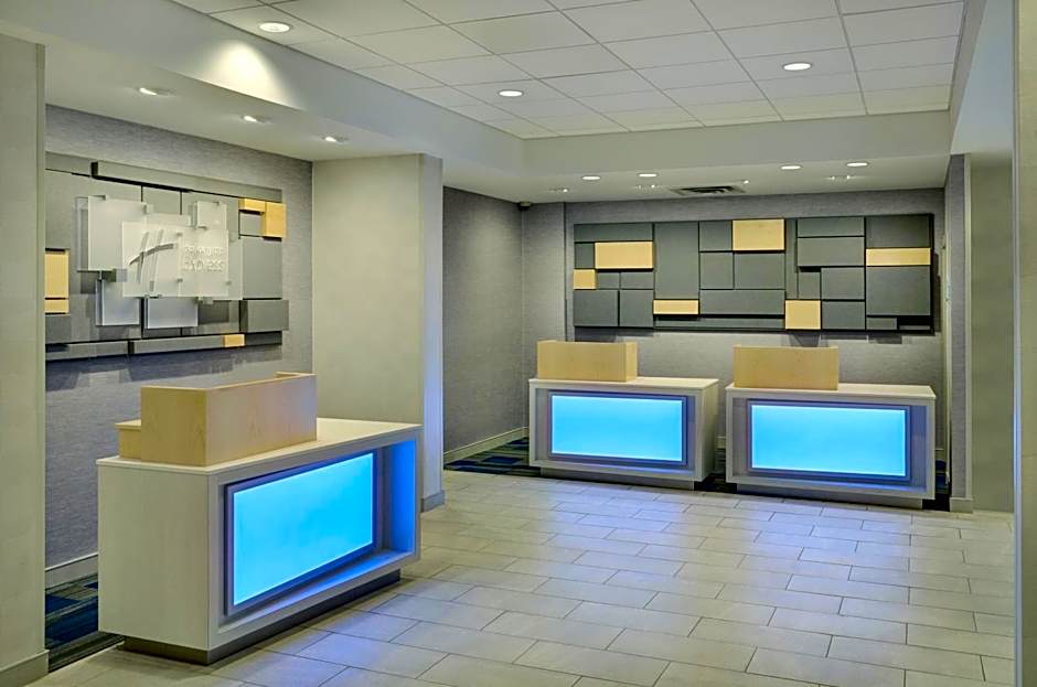 Holiday Inn Express Toronto Downtown By IHG