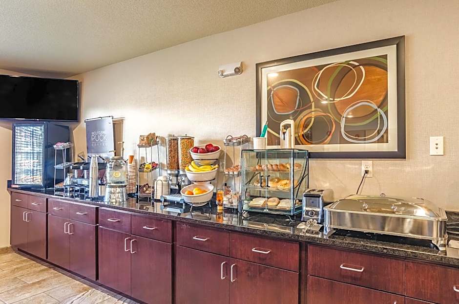 Cobblestone Inn & Suites - Bridgeport