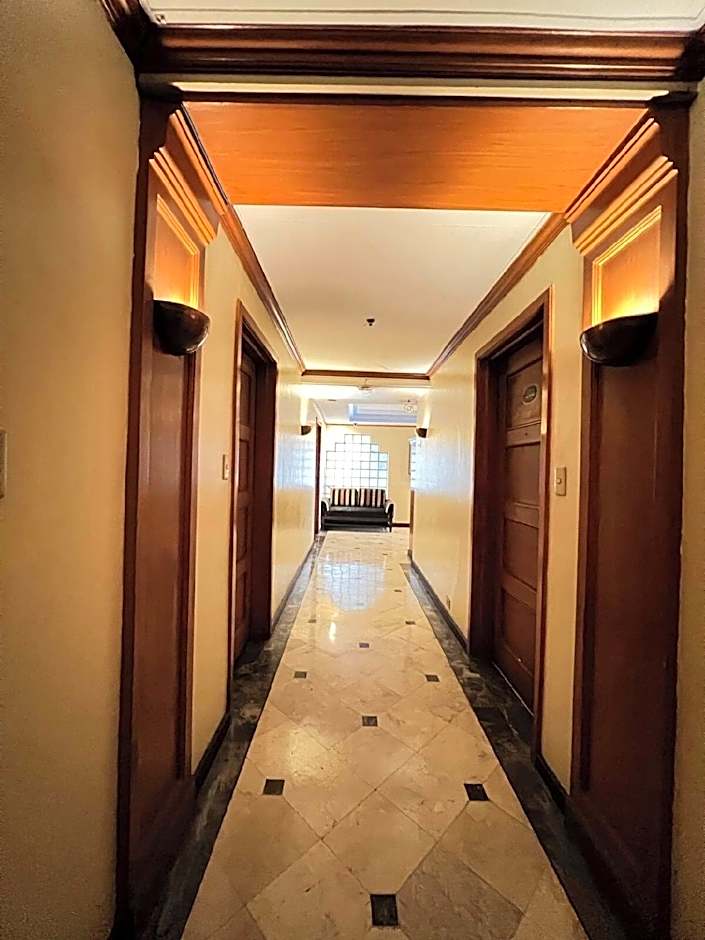 Jupiter Suites