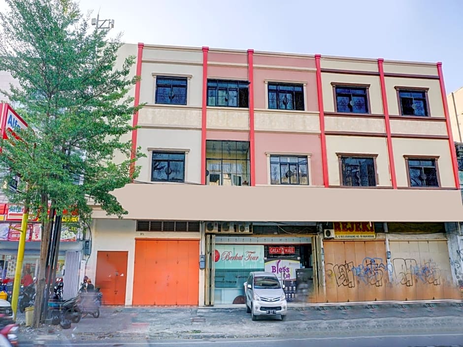 OYO 90394 Guest House Sentosa