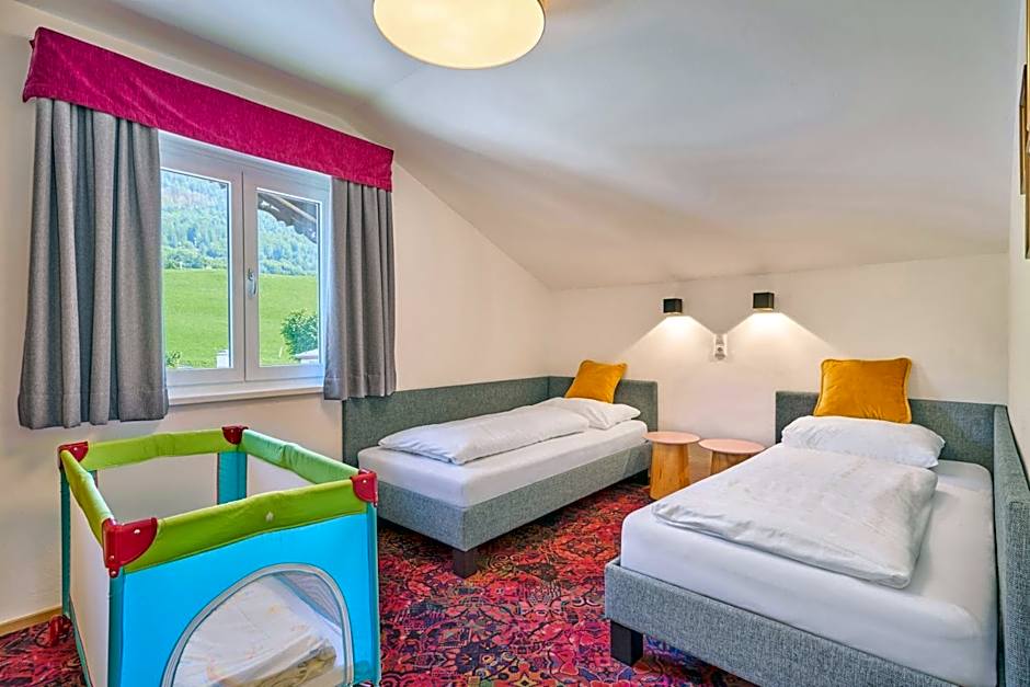Romantik Residenz (Ferienwohnungen Hotel Im Weissen Rössl) - Dependance