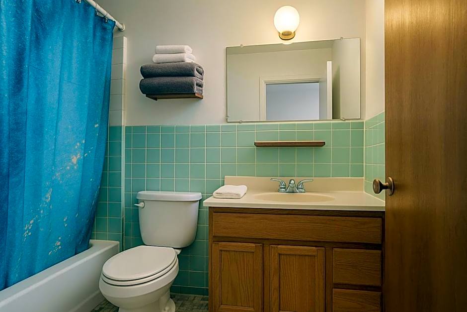 OYO Sandman Inn