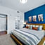 Beverly Grove Chic City Oasis 2 BR Apt with Den 138