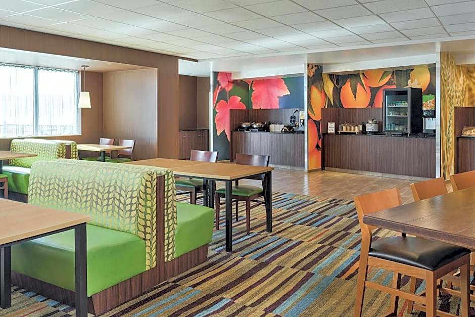 Fairfield Inn & Suites by Marriott Sidney