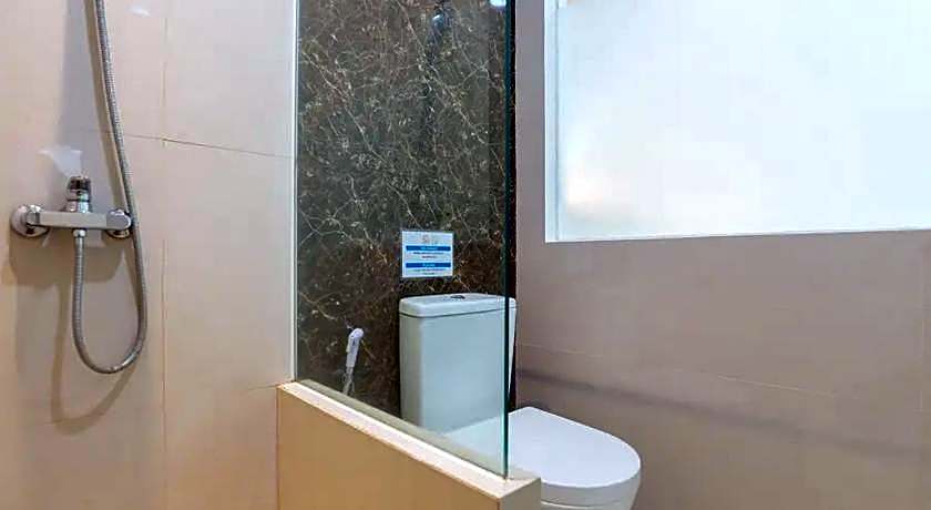 Sans Hotel Box Mansion Surabaya by RedDoorz