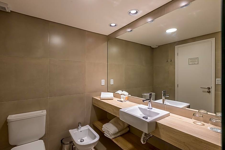 Live Hotel Boutique (Adults only)