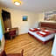 Ellen Hotel
