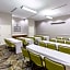 La Quinta Inn & Suites by Wyndham Houston Nw Beltway 8 / West Rd