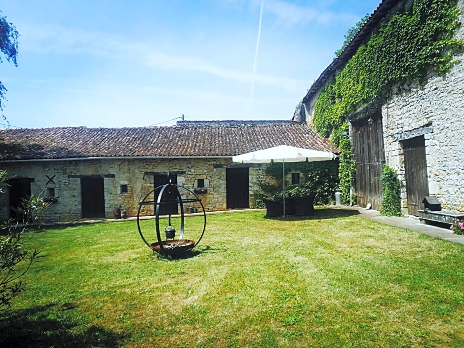 Les Granges de la Leigne, Ruffec