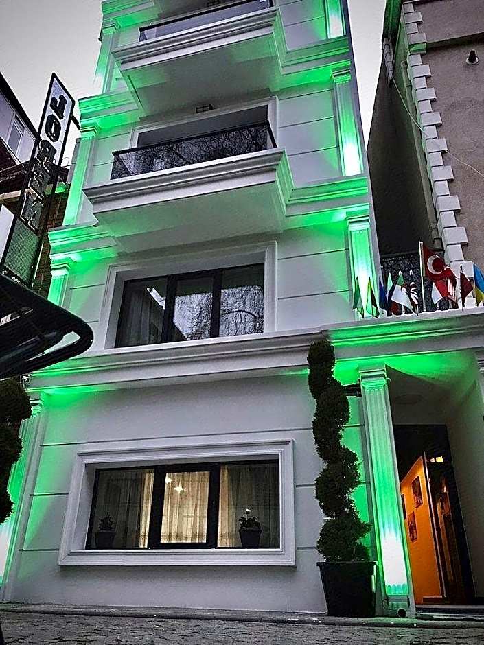 Loren Hotel & Suites