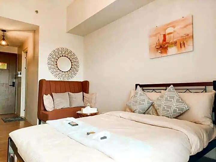Serenity Stay Condo at 19th floor The Loop Tower Limketkai Center Lucky 19