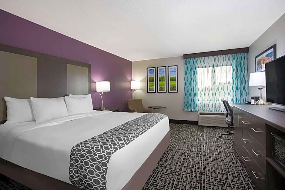 La Quinta Inn & Suites by Wyndham Roanoke Salem