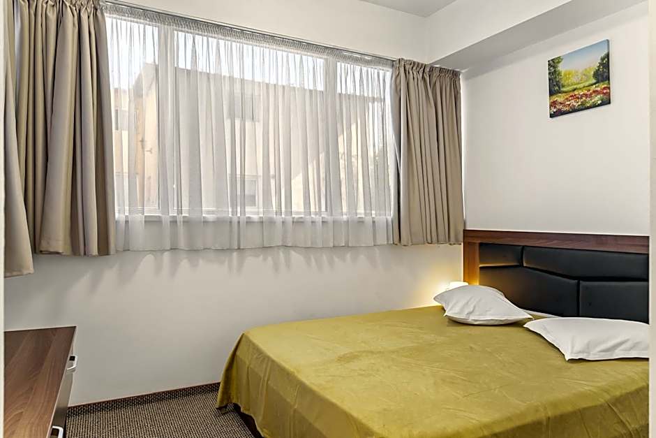 Lina Hotel