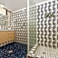 Broadbeach Travel Inn Apartments