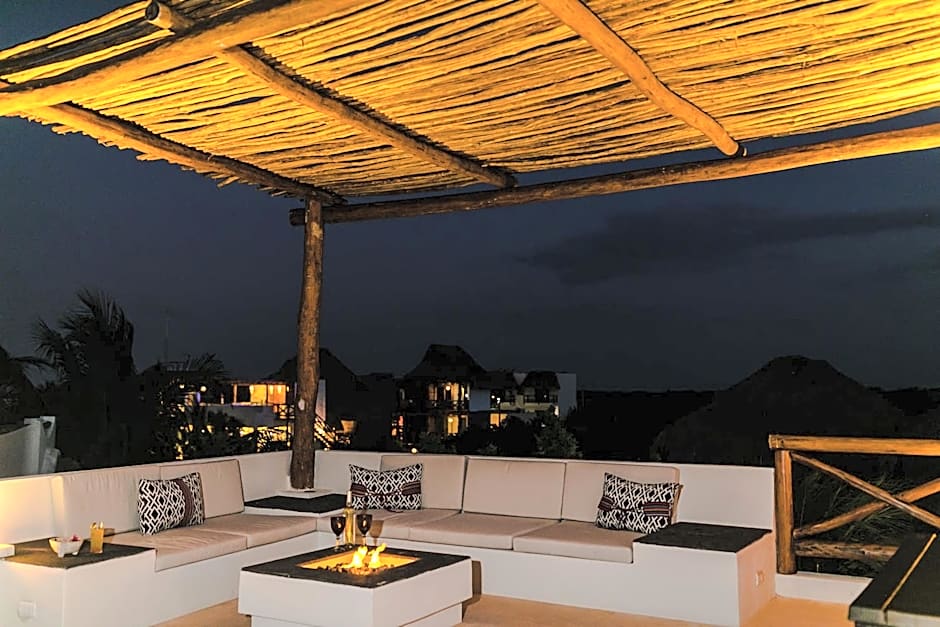 La Puerta Azul Beachfront - Adults Only