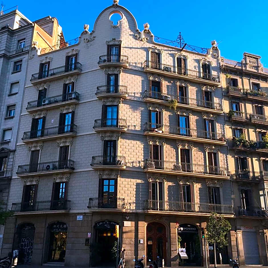 Hostal Barcelona Travel