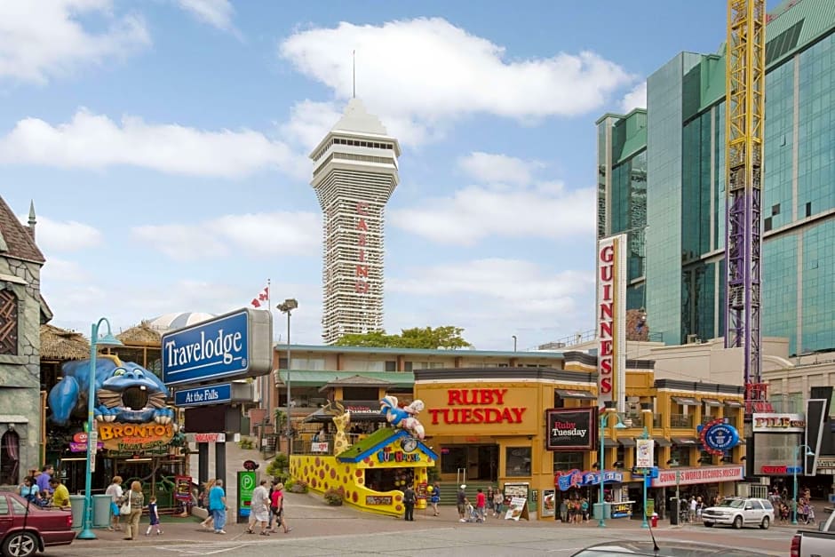 Travelodge by Wyndham Niagara Falls at the Falls