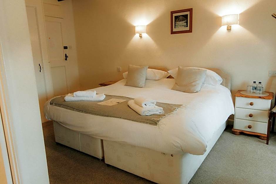 Photo 1 of 5 of Double Room