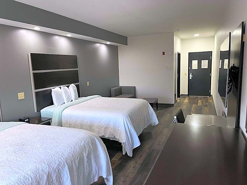 Sonesta Essential Savannah