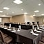 DoubleTree by Hilton St. Paul East