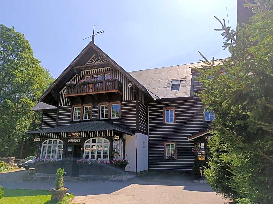 Hotel Tri Ruze