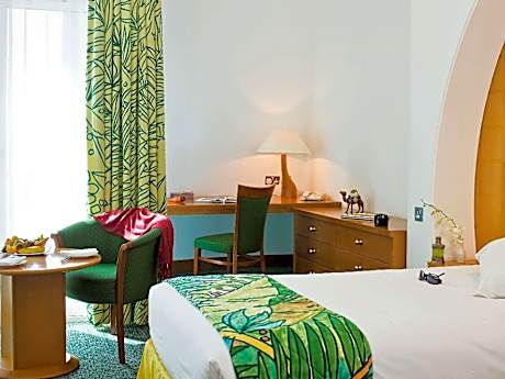 Deluxe Room With 2 Single Beds