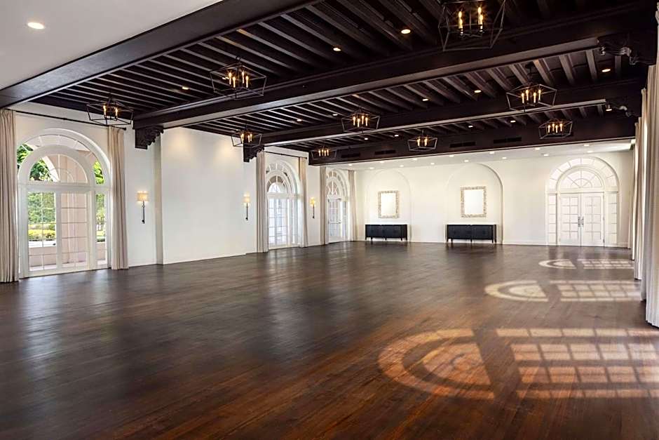 Casa Marina Key West, Curio Collection by Hilton