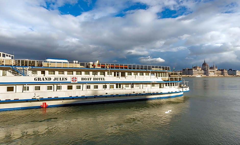 Grand Jules Boat Hotel Budapest