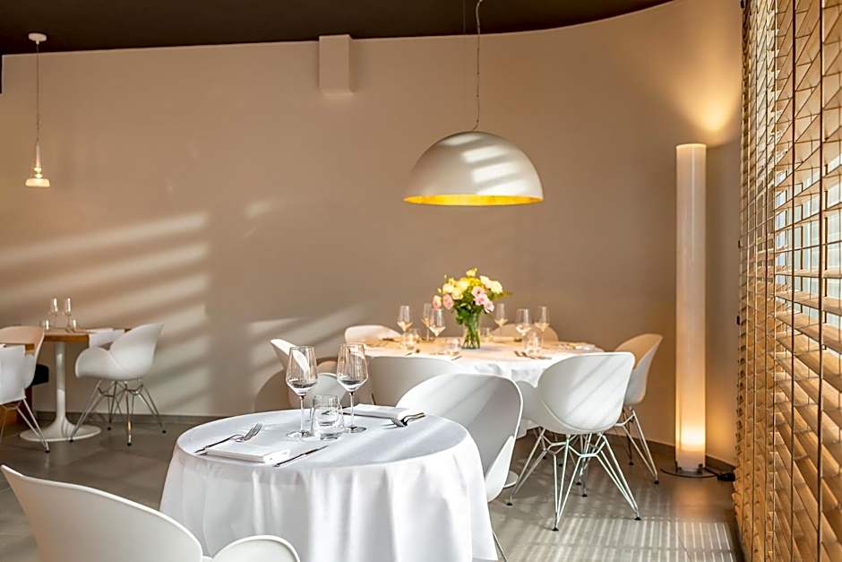 Palace Lido Hotel & Suites