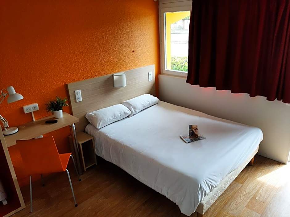 Première Classe Mâcon Sud