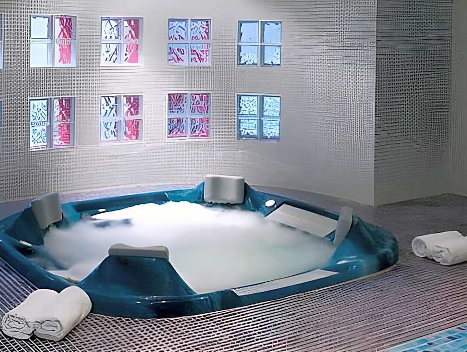 Sunset Beach Club Hotel Apartments