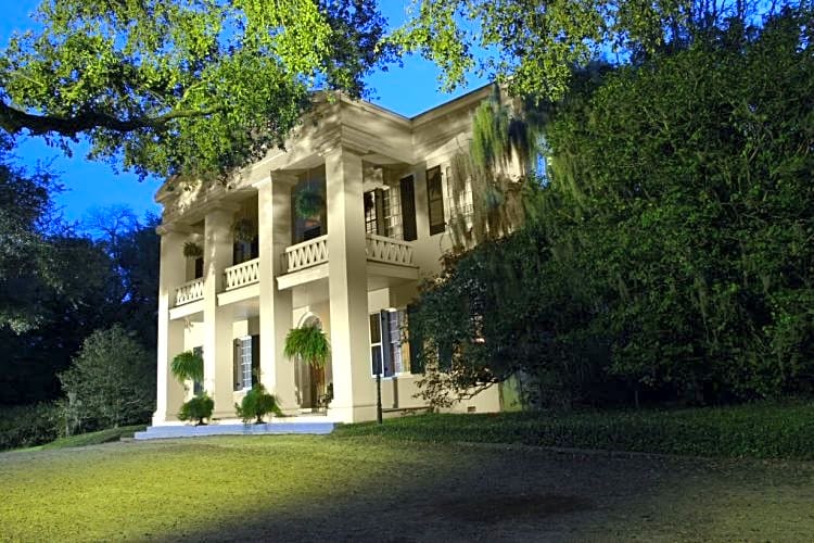 Monmouth Historic Inn