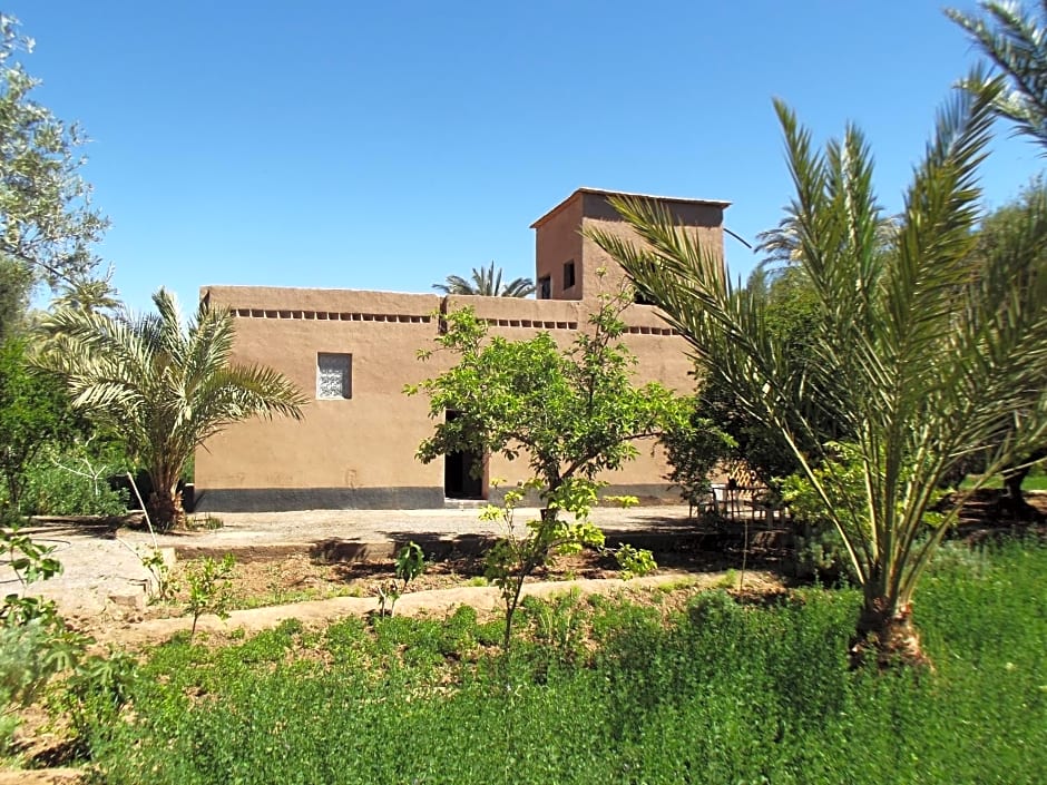 LE JARDIN DES GRENADIERS