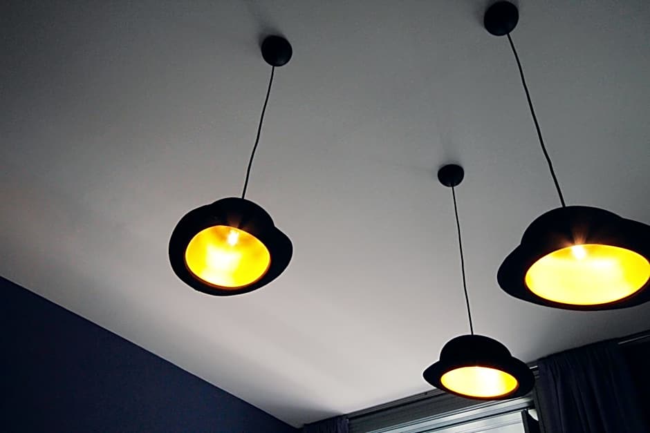 Saint SHERMIN bed breakfast & champagne