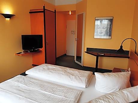 Good Morning Double Room with Air-Conditioning