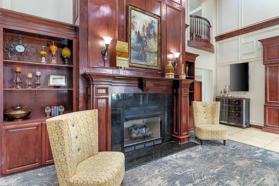 Best Western Plus Crown Colony Inn And Suites