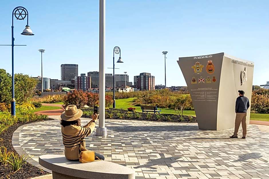 Crowne Plaza Saint John Harbour View By IHG