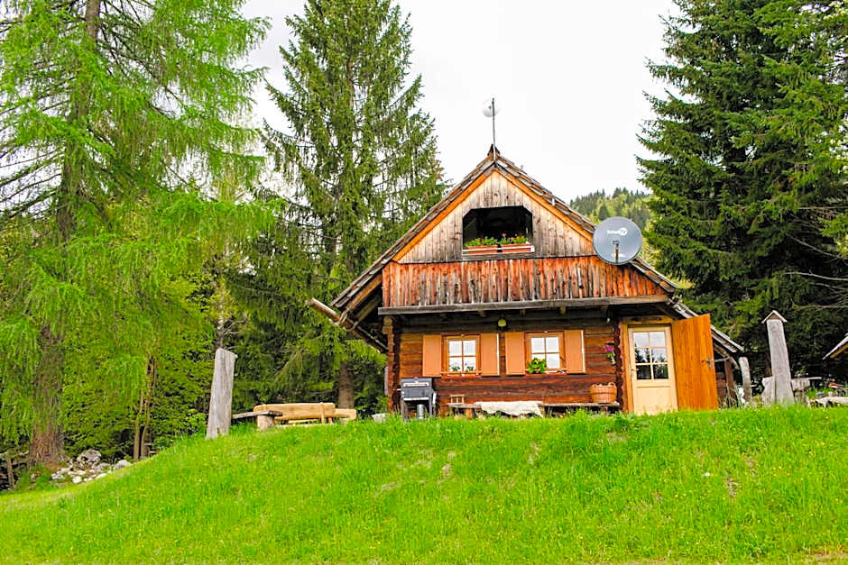Wood house Irena-Počitniška hiša
