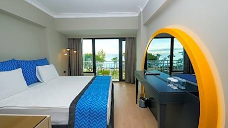 Double deluxe sea view