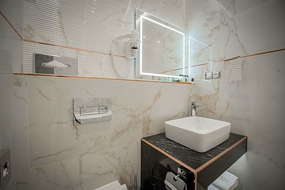 Golden Key Boutique Hotel