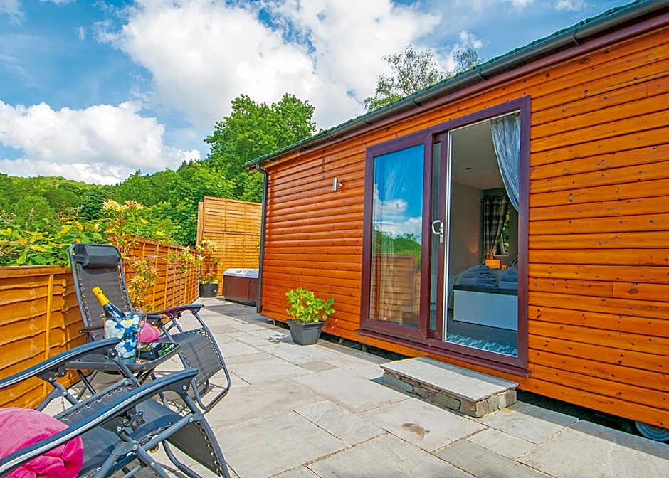 Avon Wood