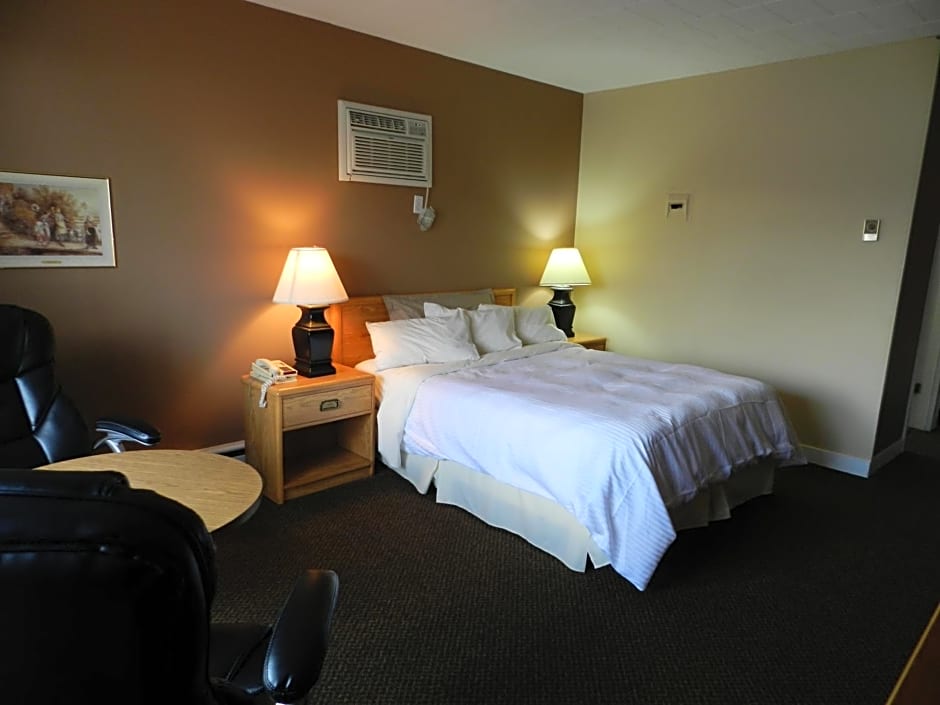 Kings Inn Near the Falls
