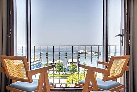 King Suite with Sea View
