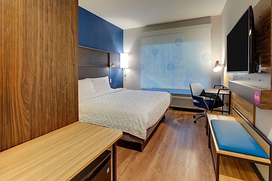 Tru by Hilton Raleigh Garner