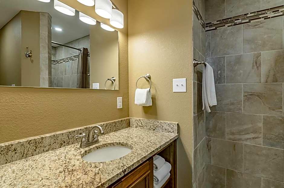 Hotel Bothwell Sedalia Central District, an Ascend Collection Hotel