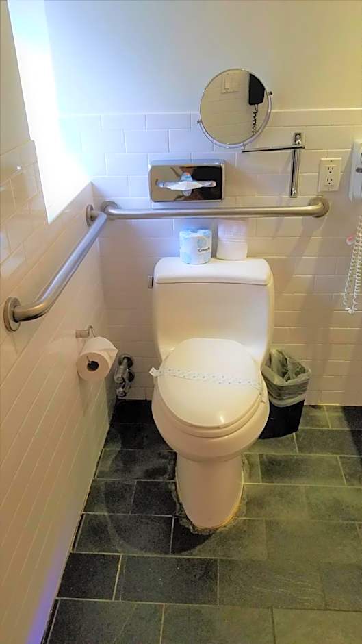 Night Hotel Broadway