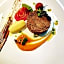 Logis Hôtel Restaurant Les 2 Rives - A75, en bordure de rivière